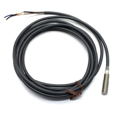 OMRON E2E-X1R5F1 2M