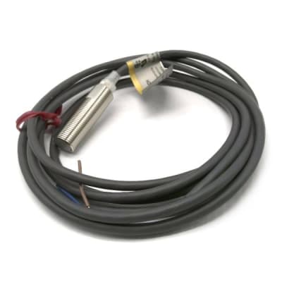 OMRON E2E-X2Y1-US 2M