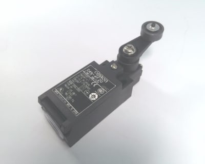 OMRON D4N4F20