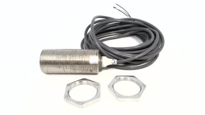 OMRON E2A-M30LS15-WP-B3 5M