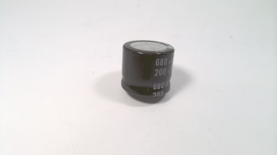 NICHICON LGN2D681MELB25