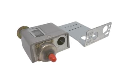 JOHNSON CONTROLS P70AB-1C