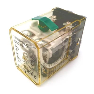 IDEC RH2B-ULCDC24V