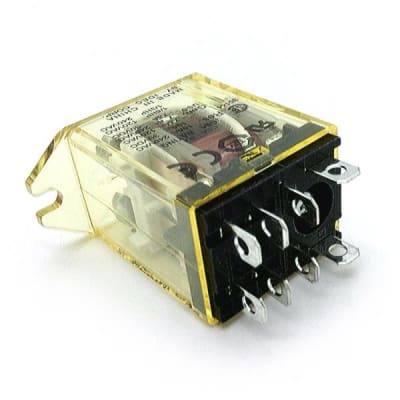 IDEC RH2B-UTAC220-240V