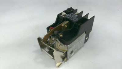 SCHNEIDER ELECTRIC 44913