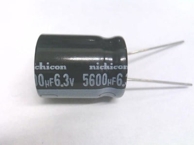 NICHICON UHE0J562MHD6