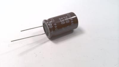 UNITED CHEMI CON EPAG201ELL331MM30S