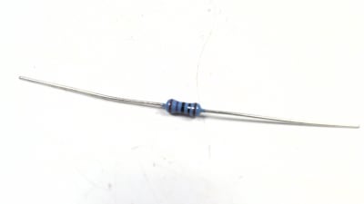 MULTICOMP MCMF0W4FF2700A50