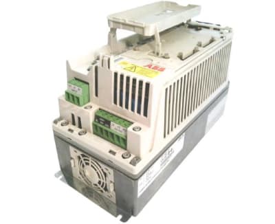ASEA BROWN BOVERI ACS800-04-0030-5+J400