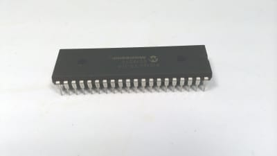 MICROCHIP TECHNOLOGY INC PIC16F77-I/P