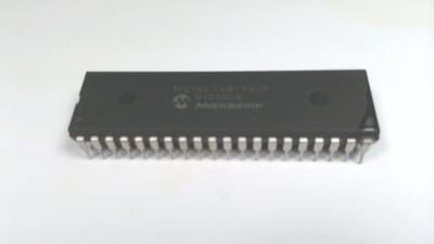 MICROCHIP TECHNOLOGY INC PIC16C74B-04/P