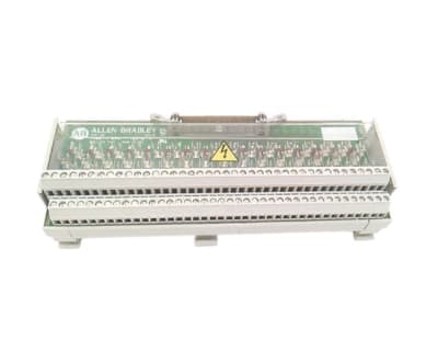 ALLEN BRADLEY 1492-IFM40F-F120-2