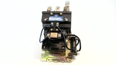 ALLEN BRADLEY 702LC-C0VL93