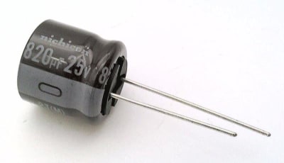 NICHICON UPJ1E821MHD6