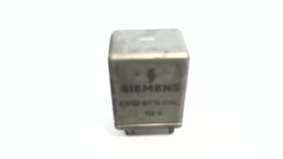 SIEMENS V23162-A0716-C104