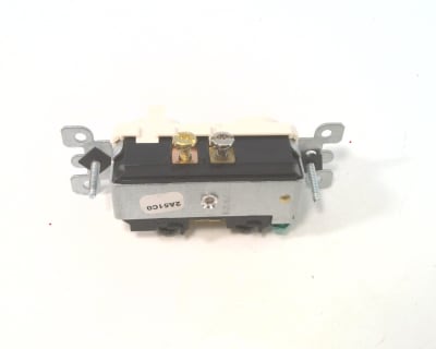 LEVITON R56-T5225-0TS