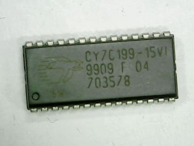 INFINEON CY7C199-15VI