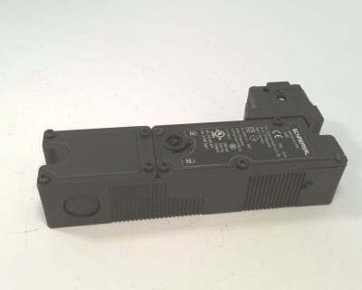 SCHMERSAL AZM190-02/10RK-M20-24VDC