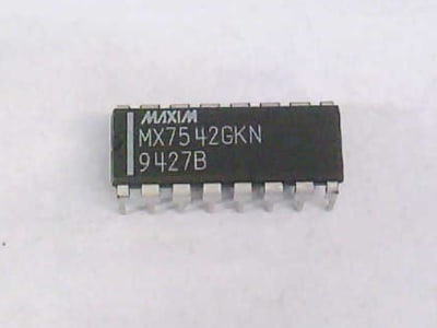 ANALOG DEVICES MX7542GKN