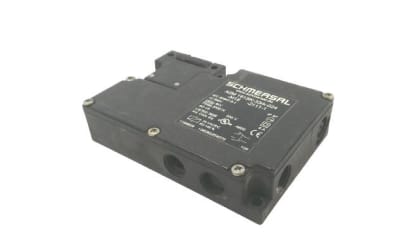 SCHMERSAL AZM 161SK-33RK-024-M16-2111-1