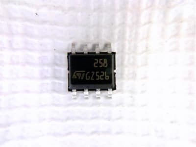 ST MICRO LM258DT