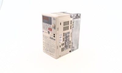 YASKAWA ELECTRIC CIMR-V7AA20P2