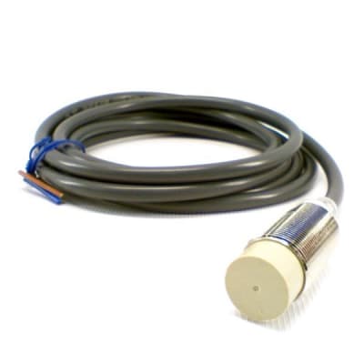 OMRON E2E-X14MD1-Z 2M