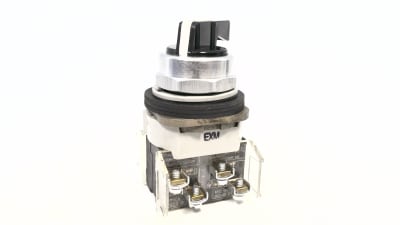 ALLEN BRADLEY 800T-J17KC1