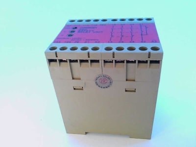 OMRON G9D-301 24AC/DC