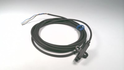 OMRON EE-SX872P