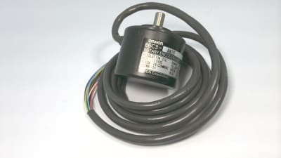 OMRON E6C3-AN2E 256P/R 2M