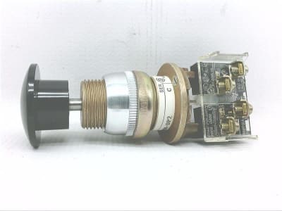 ALLEN BRADLEY 800H-DP2D2