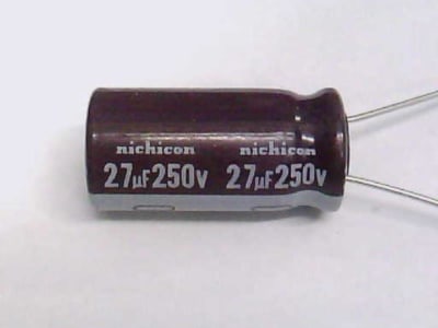 NICHICON UCY2E270MPD