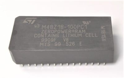 ST MICRO M48Z18-100PC1