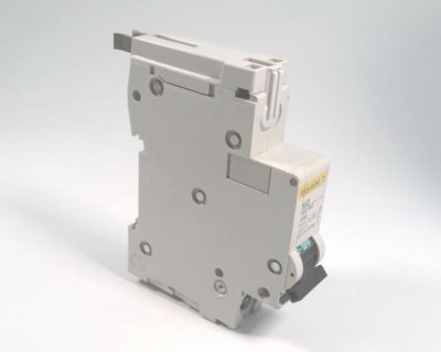 SCHNEIDER ELECTRIC 10C132