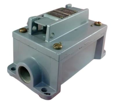 ALLEN BRADLEY 800S-2SB7