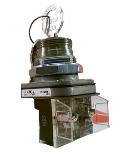 ALLEN BRADLEY 800T-E2438M7D2