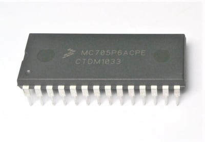 NXP SEMICONDUCTOR MC705P6ACPE