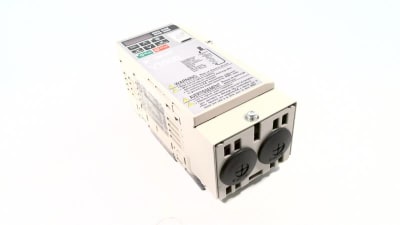 YASKAWA ELECTRIC CIMR-VUBA0001FAA
