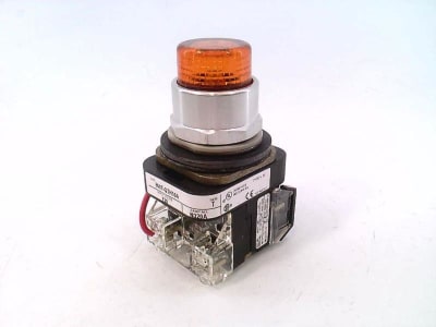 ALLEN BRADLEY 800TC-QTH10A
